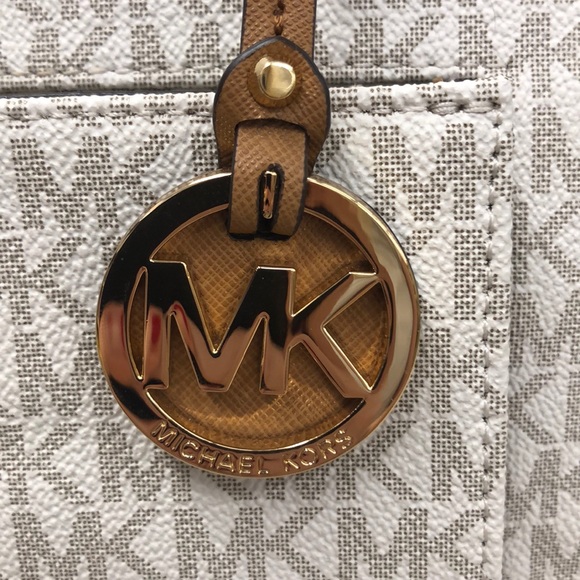 Purse - Picture 6 of 6